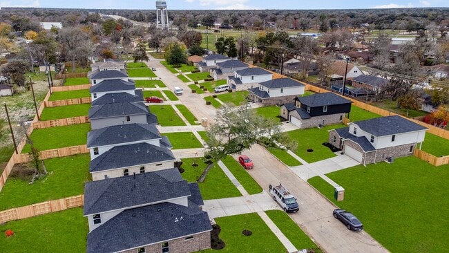 Photo - 412 Magnolia Ln