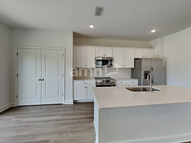 Photo - 1007 Guildcrest Ct