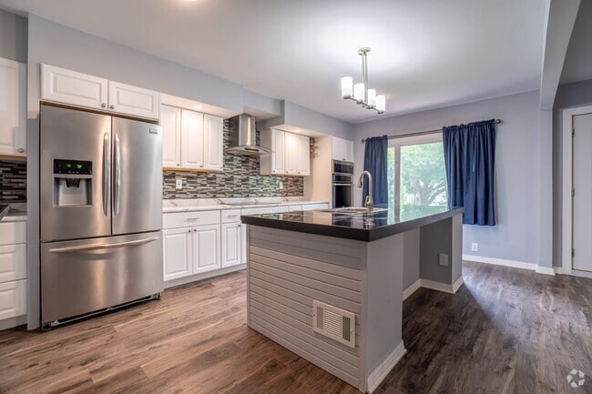 Building Photo - 177 S 61st St Rental