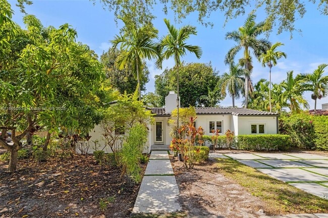 Photo - 90 NE 106th St