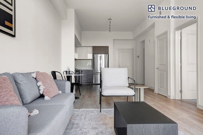 Photo - 7077 Woodmont Ave Unidad FL5-ID383