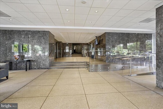 Photo - 2475 Virginia Ave NW Unidad 220