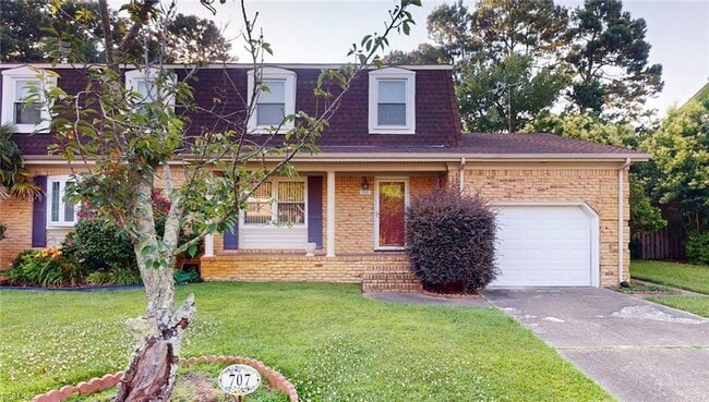 Building Photo - 707 Sir Walter Cir Rental