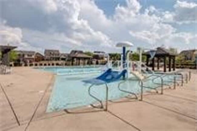 Photo - Beautiful 4bd 2.5ba home with Community Am...