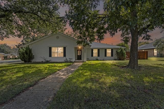 Photo - 1509 Surry Pl Dr