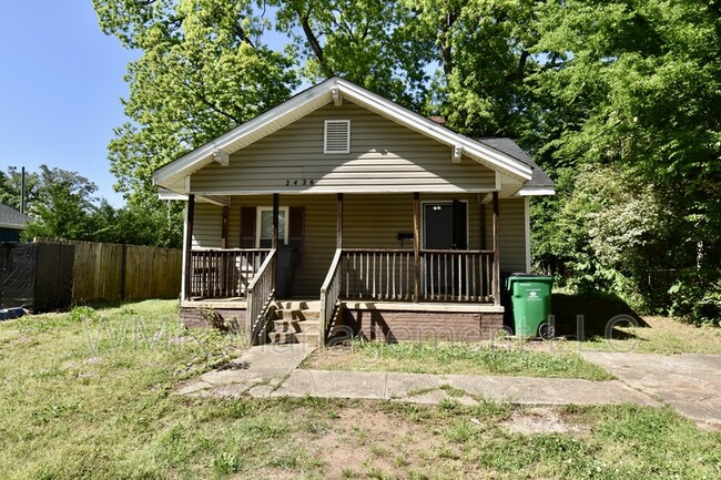 Photo - 2426 Dundeen St Casa