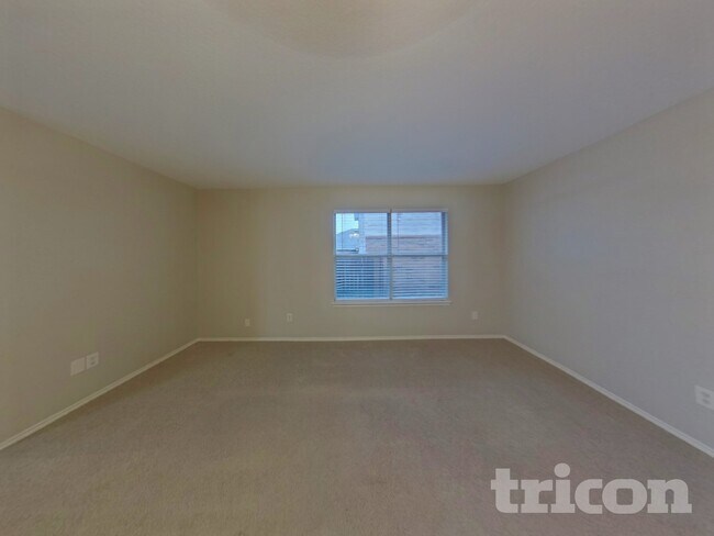 Photo - 8504 Hawkview Dr