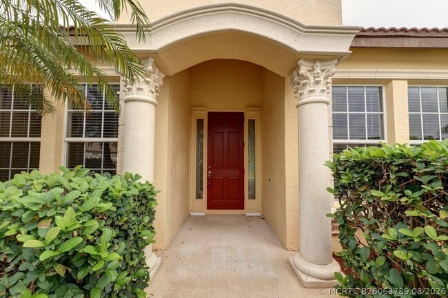 Photo - 833 SW Vineland Ct
