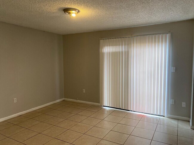 Photo - 3873 Janeen Cir
