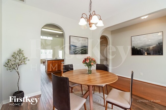 Photo - 1003 Ronald Rd