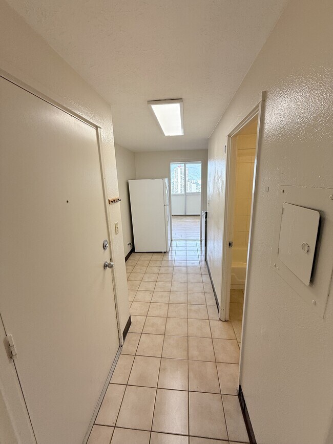 Photo - 2211 Ala Wai Blvd