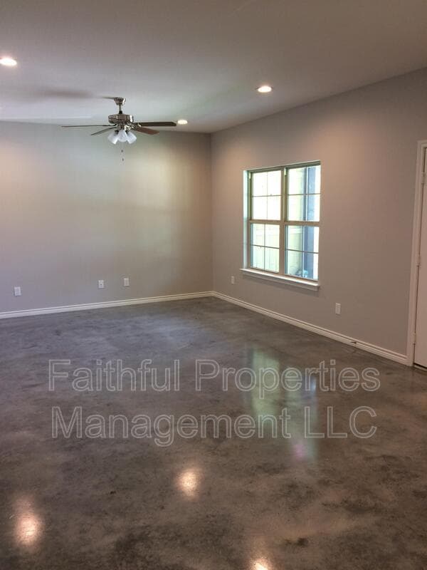 Photo - 14203 County Rd 452