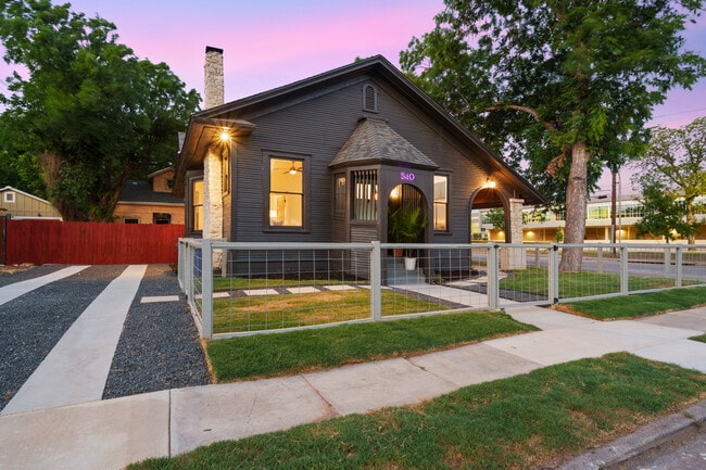 Photo - 540 Adams St Unit 2 bed Adams