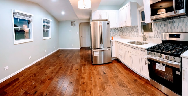 Building Photo - 3418 W McLean Ave Rental