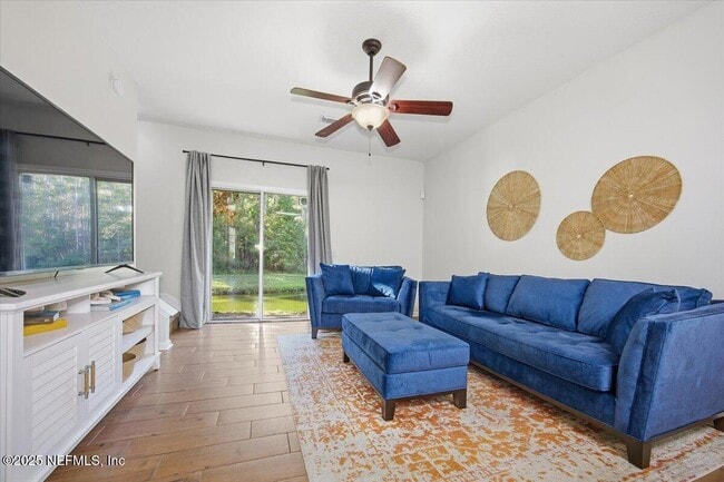 Photo - 446 Scrub Jay Dr