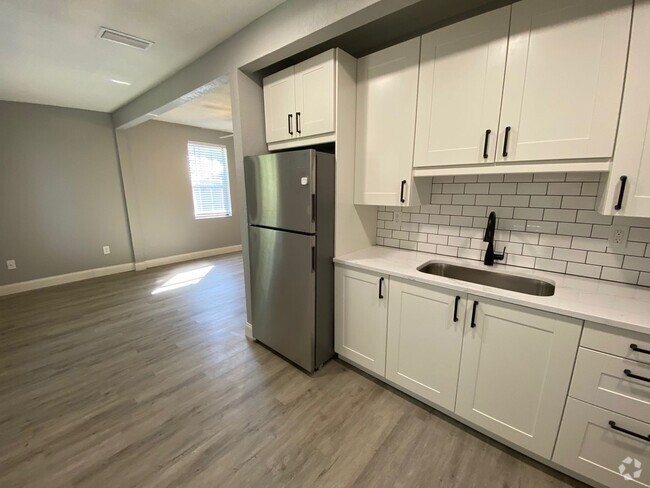 Building Photo - Charming 1 bedroom duplex in the heart of ... Unit A Rental