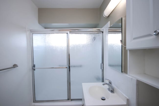 Photo - Baldwin Arms Apartments