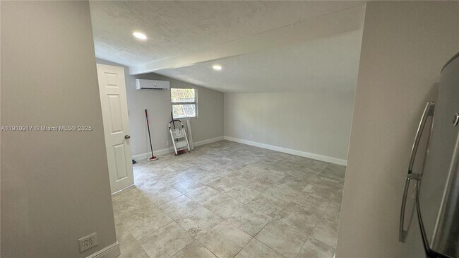 Photo - 408 S 9th St