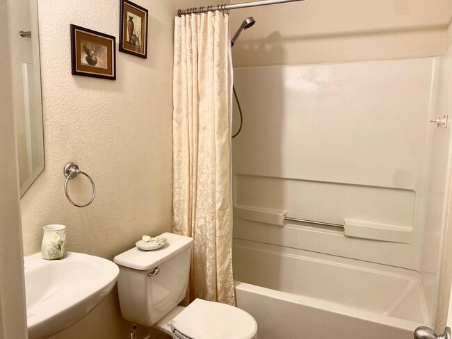 Photo - 518 Remington Chase Ct