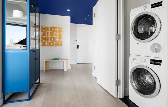 Photo - 233 Franklin St Unidad 15J