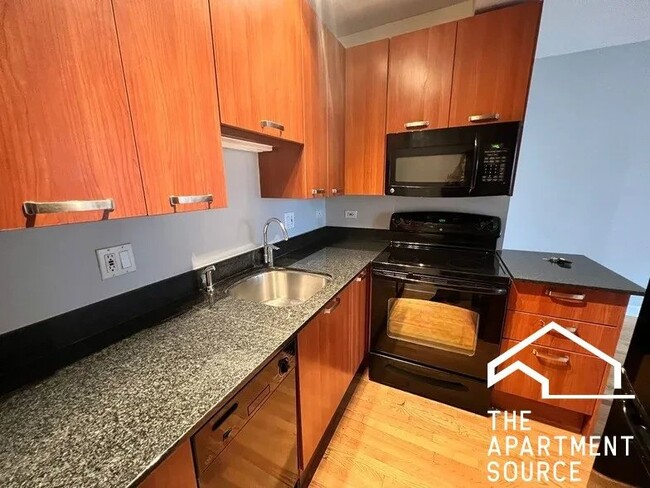 Photo - 732 W Bittersweet Pl Unit 732 West Bittersweet Plac