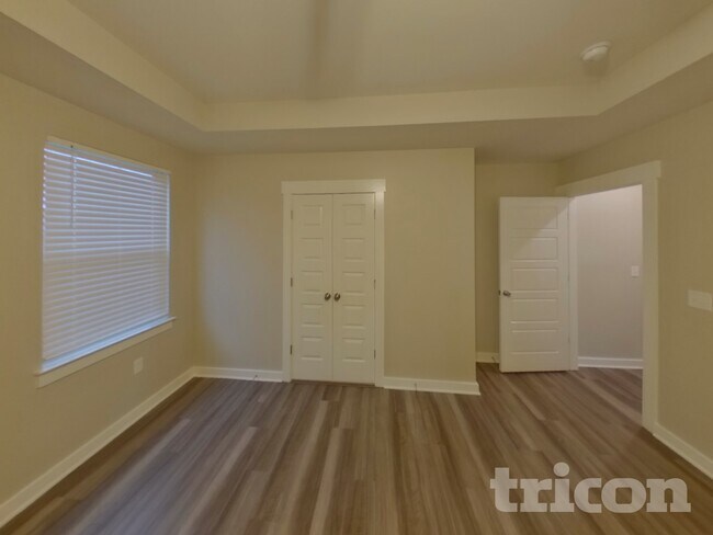 Photo - 1610 Lannister Ave