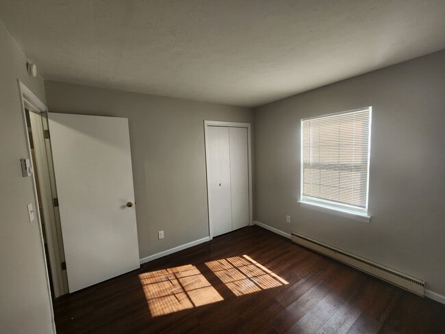 Photo - 2 bedroom 1 bath apartment Unit 610-7