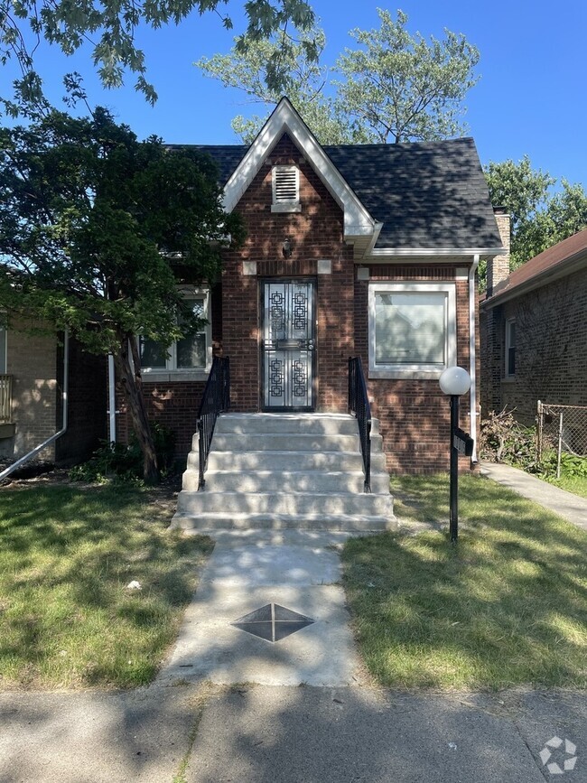 Building Photo - 10015 S Princeton Ave Rental