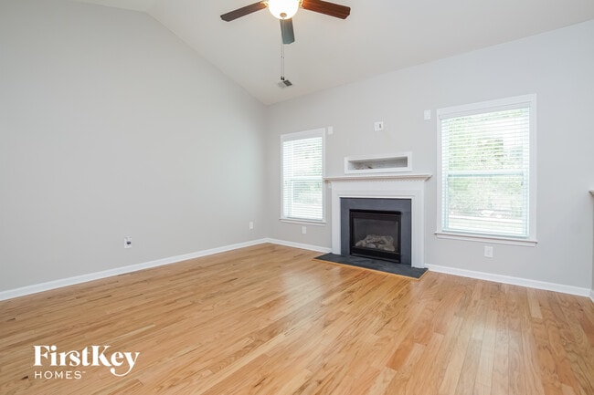 214 Lakemont Dr
