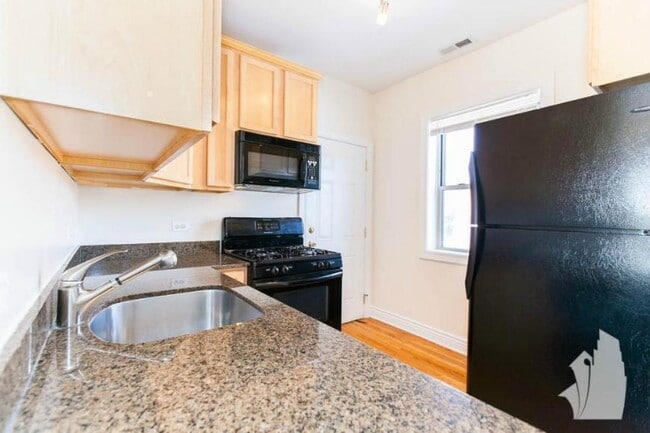 2 bedroom in Chicago IL 60613 - 2 bedroom in Chicago IL 60613 Condo