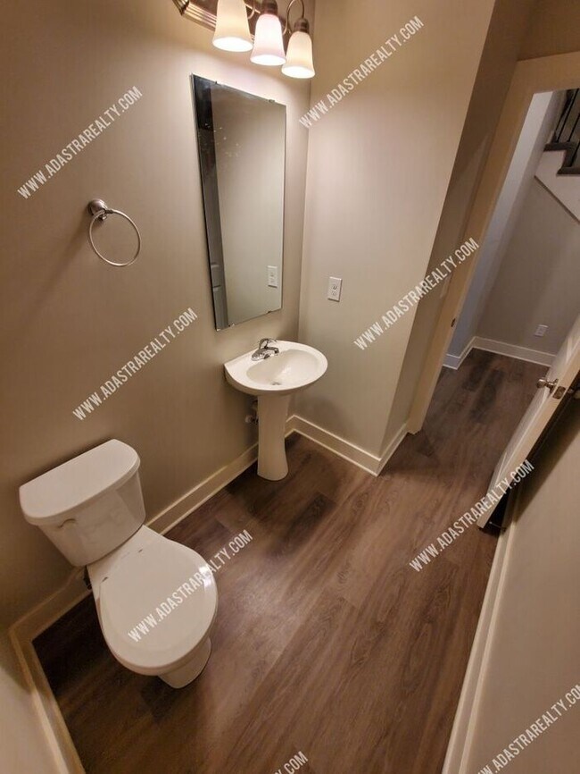 Photo - Gorgeous Like New-Built in 2020-Louisburg ...