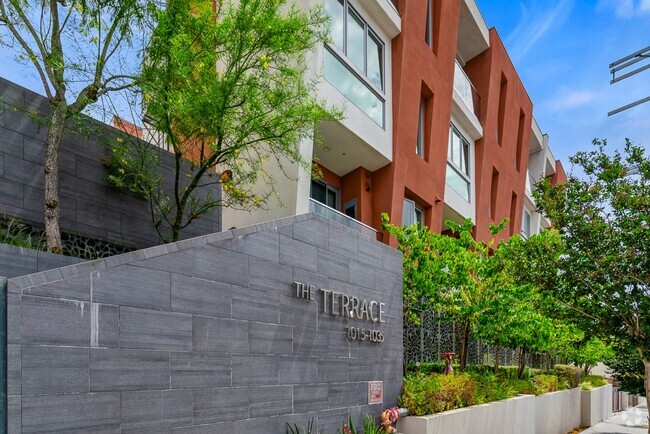 Building Photo - View of the LA skyline Rental