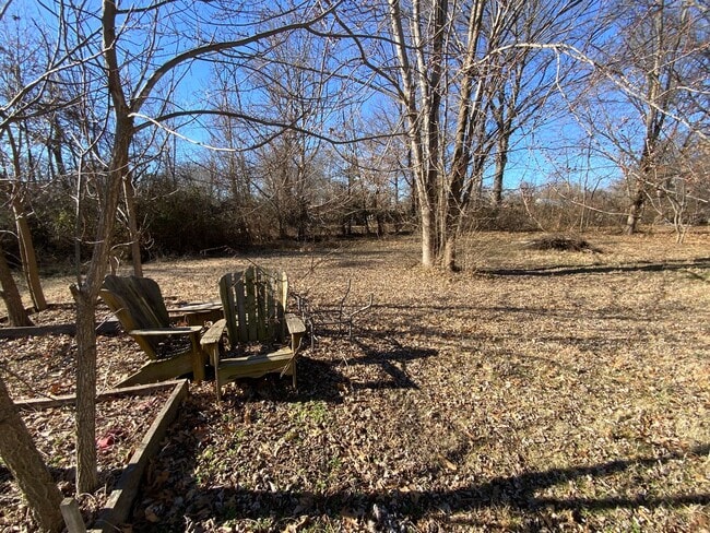 Photo - 1416 W Worley St Unit B