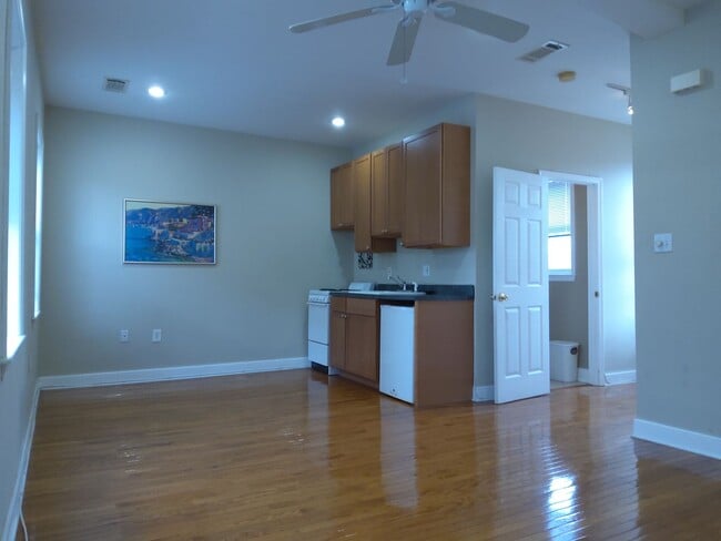 Photo - 3109 St Paul St Unit 3