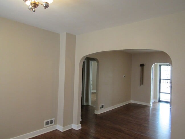 Photo - Downtown Bungalow