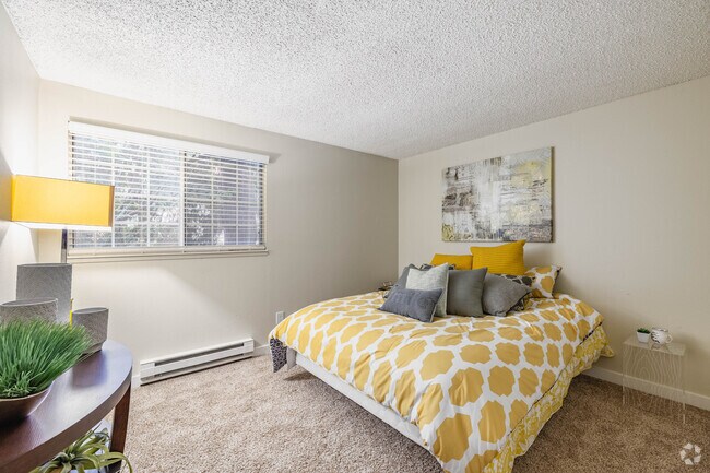 2BR, 1BA - 875SF - Bedroom - Encore Apartment Homes