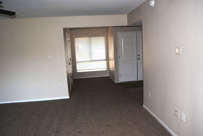 Photo - 5701 Daggett Ave