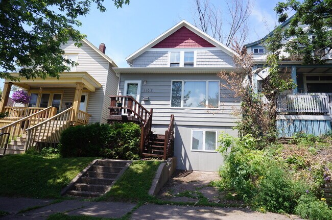 Photo - AVAILABLE JUNE 1st - 3 Bed, 1 Bath Home!