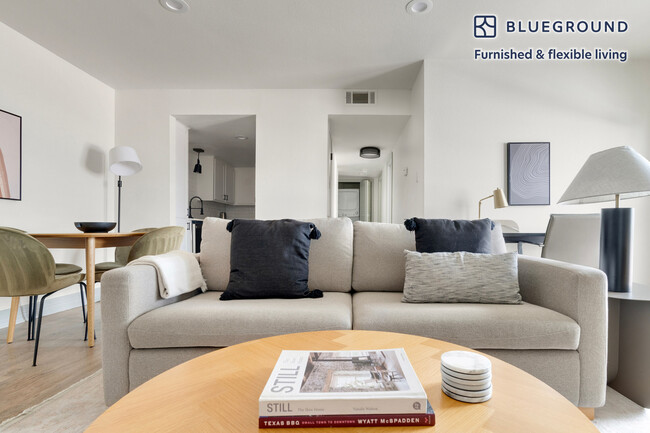 Photo - 201 E 4th St Unit FL2-ID339