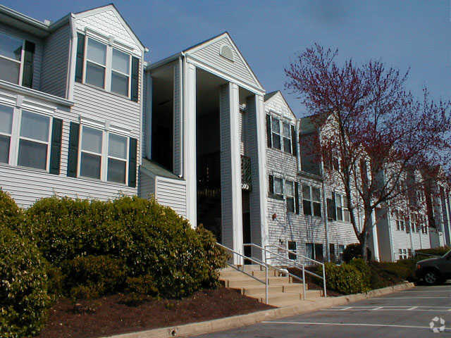 Arbor Pointe Apartments - Arbor Pointe Apartments