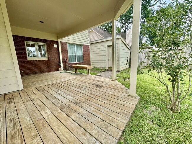 Photo - 16902 Cobbler Crossing Dr