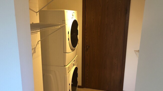 Photo - Spacious 2 bed 1.5 bathroom Condominium