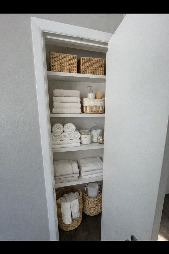 Photo - Hidden Valley Apartments