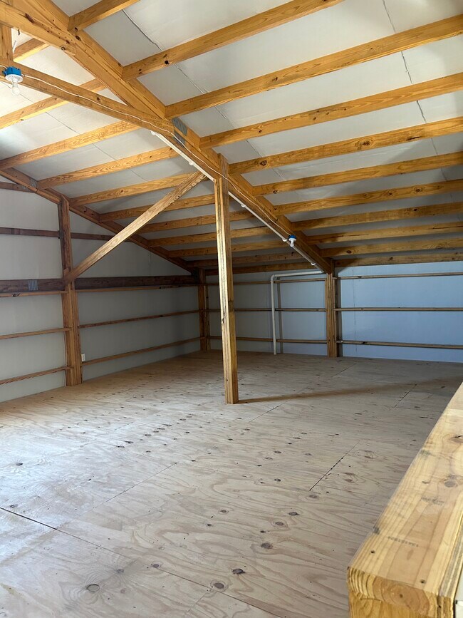 10219 SW Shumway Rd House House Rental in Augusta, KS