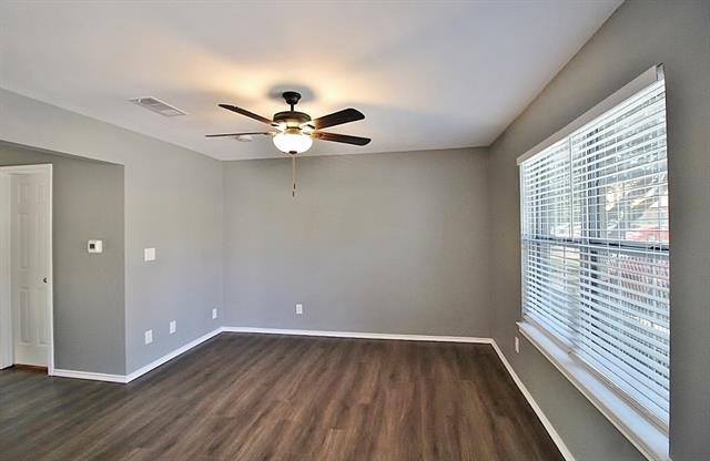 Photo - 921 Cedar Terrace