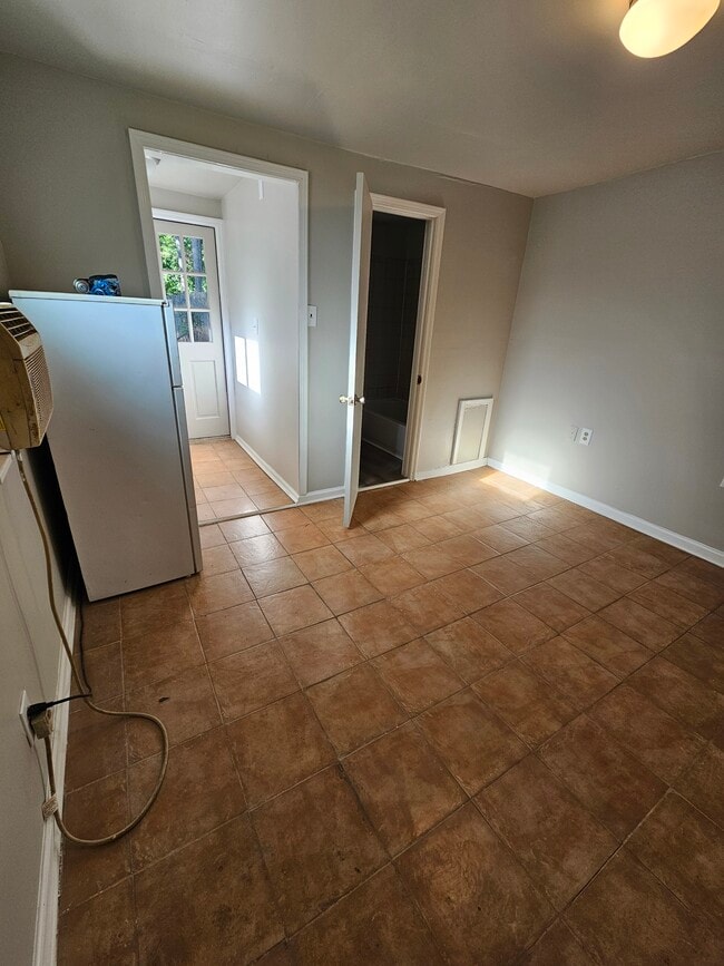 Photo - 2465 Springdale Road Southwest