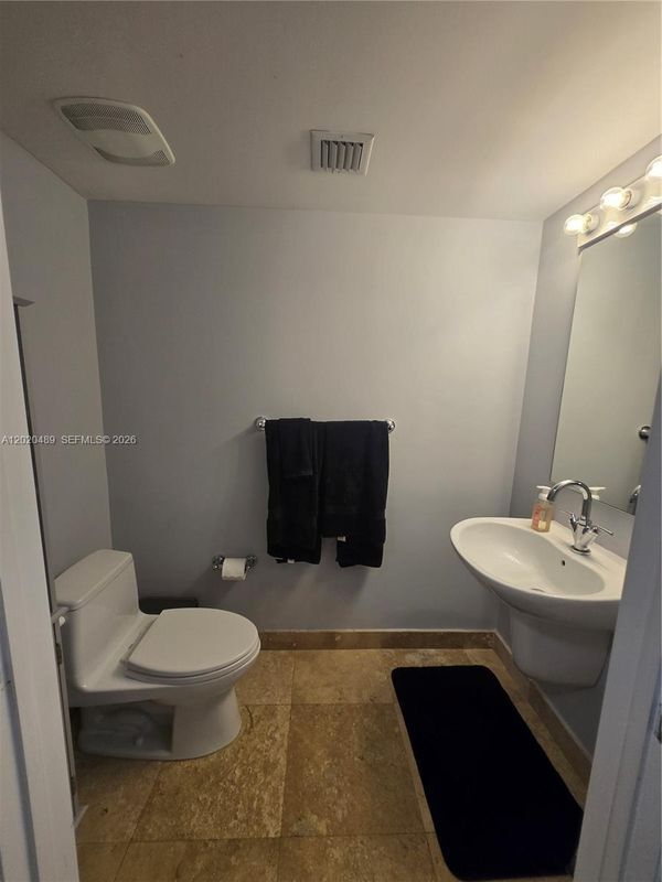 Photo - 41 SE 5th St Unit APT 815