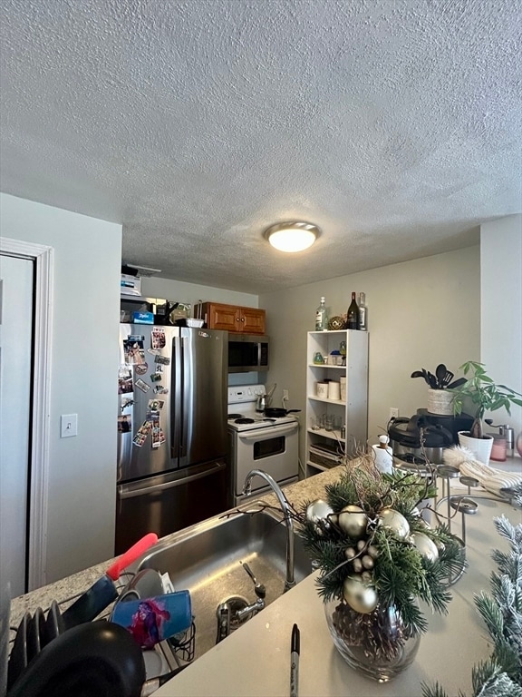 Photo - 14 Leverett Ave Unit 5