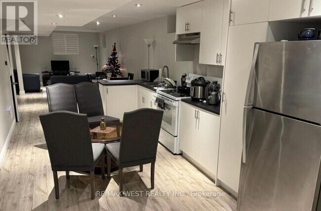 Photo - 82 Antique Dr