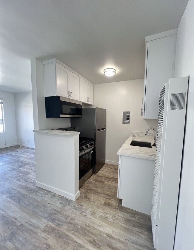 Photo - Vernon Avenue Apartments